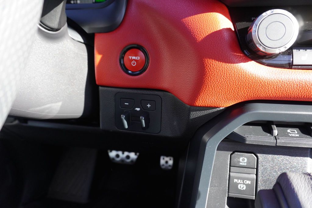 2025 Toyota Tundra 4WD TRD PRO - 22965386 - 42