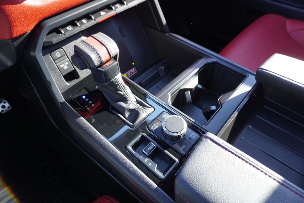 2025 Toyota Tundra 4WD TRD PRO - 22965386 - 43