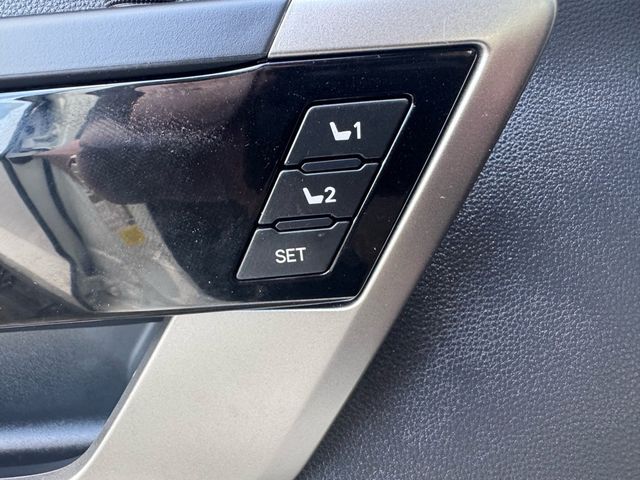 2025 Toyota Tundra Hybrid Limited - 22982937 - 16