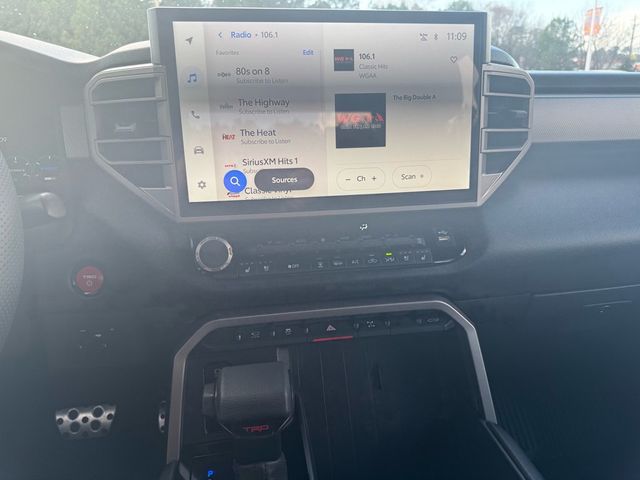 2025 Toyota Tundra Hybrid Limited - 22982937 - 18