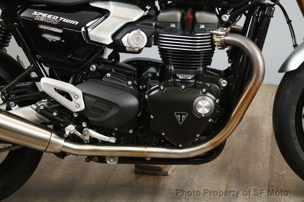 2025 Triumph Speed Twin 1200 RS 1 Owner, 642 Miles - 23057594 - 14