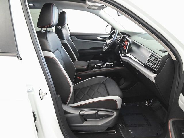 2025 Volkswagen Atlas 2.0T Peak Edition - 22974117 - 37