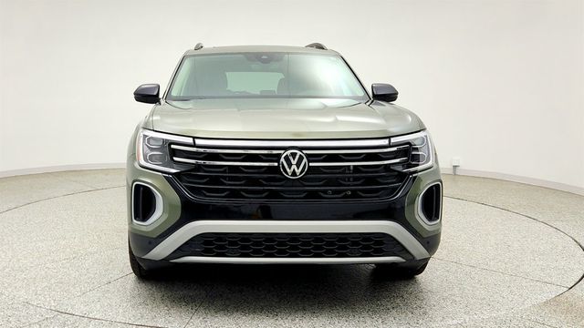 2025 Volkswagen Atlas 2.0T Peak Edition 4MOTION w/ 2nd-Row Dual Captain's Chairs - 23024757 - 1