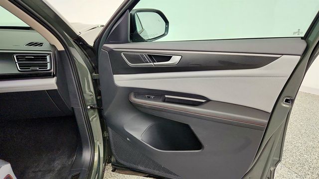 2025 Volkswagen Atlas 2.0T Peak Edition 4MOTION w/ 2nd-Row Dual Captain's Chairs - 23024757 - 24