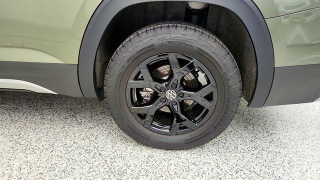 2025 Volkswagen Atlas 2.0T Peak Edition 4MOTION w/ 2nd-Row Dual Captain's Chairs - 23024757 - 8