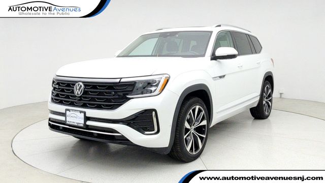 2025 Volkswagen Atlas 2.0T SEL Premium R-Line 4MOTION w/ 2nd-Row Dual Captain's Chairs - 22951251 - 0