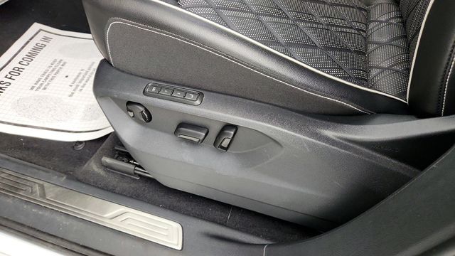 2025 Volkswagen Atlas 2.0T SEL Premium R-Line 4MOTION w/ 2nd-Row Dual Captain's Chairs - 22951251 - 11