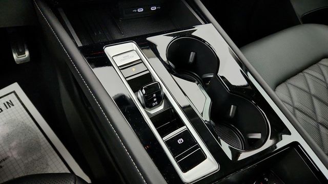 2025 Volkswagen Atlas 2.0T SEL Premium R-Line 4MOTION w/ 2nd-Row Dual Captain's Chairs - 22951251 - 16