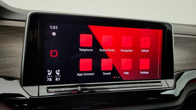 2025 Volkswagen Atlas 2.0T SEL Premium R-Line 4MOTION w/ 2nd-Row Dual Captain's Chairs - 22951251 - 17