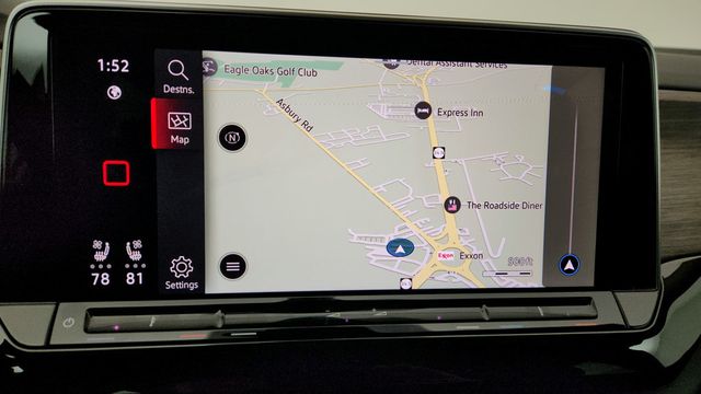 2025 Volkswagen Atlas 2.0T SEL Premium R-Line 4MOTION w/ 2nd-Row Dual Captain's Chairs - 22951251 - 19