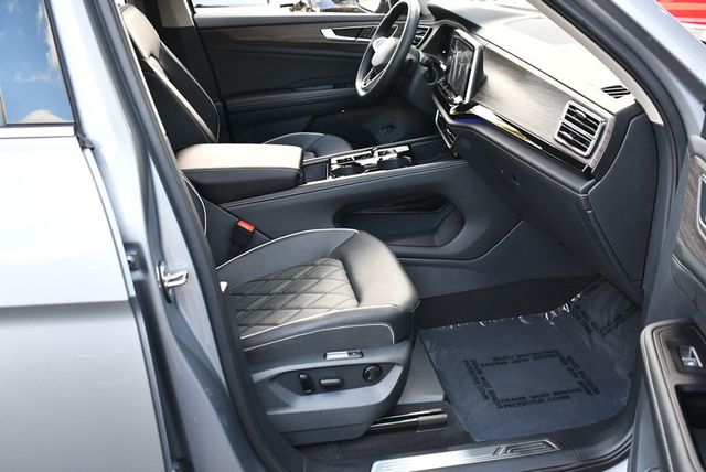 2025 Volkswagen Atlas 2.0T SEL Premium R-Line 4MOTION W/Navigation - 22934698 - 18