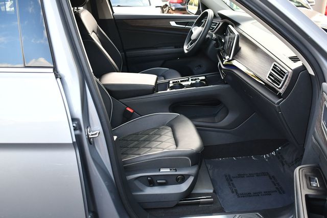 2025 Volkswagen Atlas 2.0T SEL Premium R-Line 4MOTION W/Navigation - 22934698 - 49