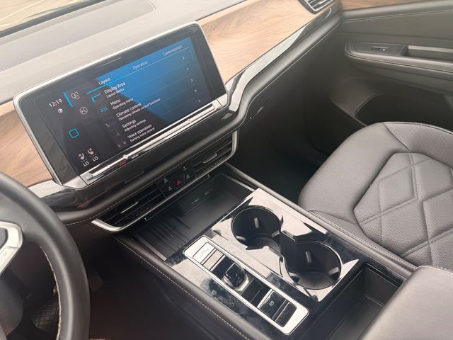 2025 Volkswagen Atlas 2.0T SE w/Technology 4MOTION - 23061840 - 4