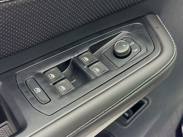 2025 Volkswagen Atlas 2.0T SE w/Technology 4MOTION - 22981838 - 17