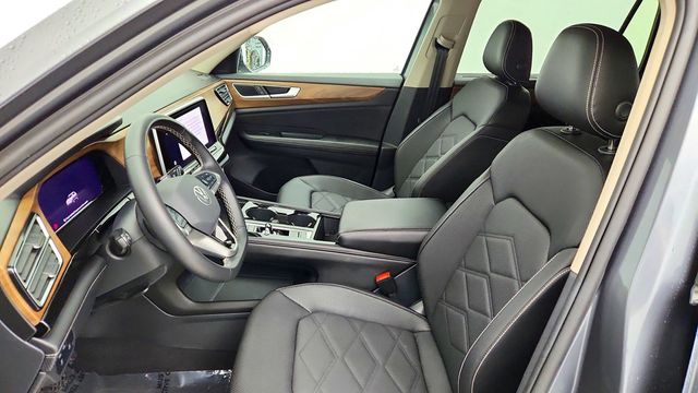 2025 Volkswagen Atlas 2.0T SE w/Technology 4MOTION - 23084875 - 18