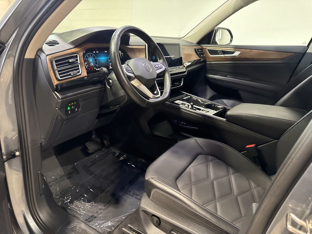 2025 Volkswagen Atlas 2.0T SE w/Technology FWD - 23022281 - 26