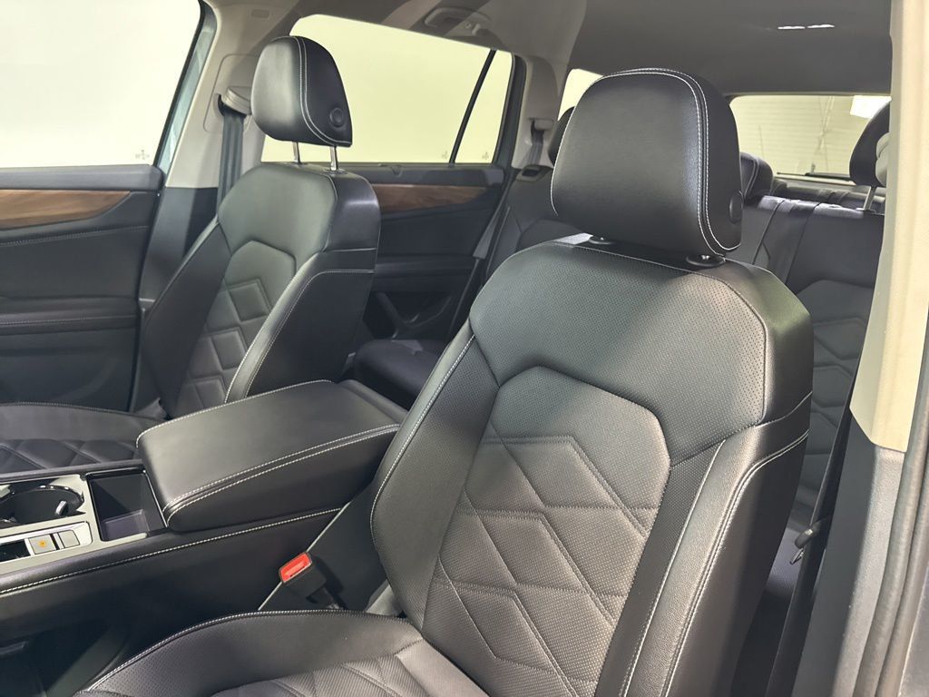 2025 Volkswagen Atlas 2.0T SE w/Technology FWD - 23022281 - 28