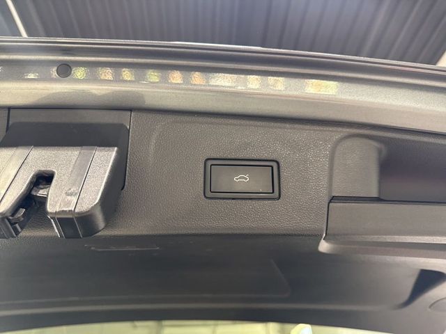 2025 Volkswagen Atlas 2.0T SE w/Technology FWD - 23022281 - 39