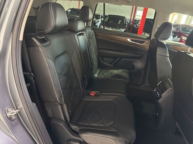 2025 Volkswagen Atlas 2.0T SE w/Technology FWD - 23022281 - 42