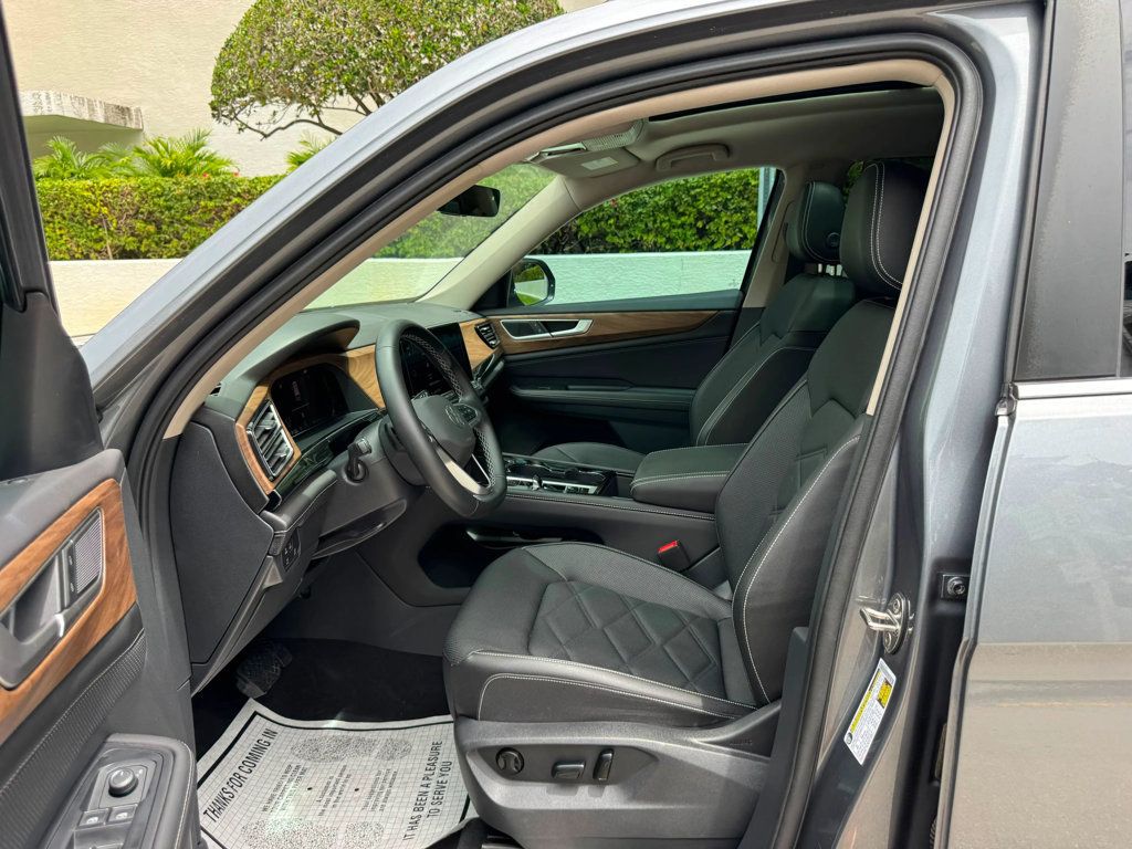 2025 Volkswagen Atlas 2.0T SE w/Technology FWD - 23037287 - 17