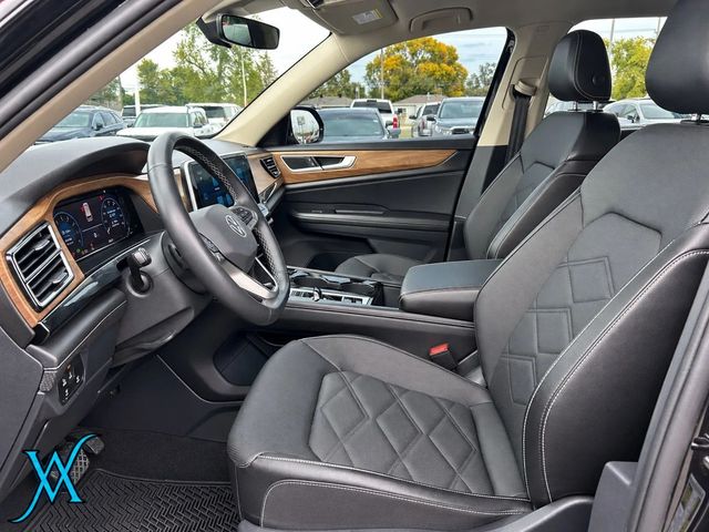 2025 Volkswagen Atlas SE 4MOTION w/Tech Pkg Sport Utility 4D - 23095499 - 10