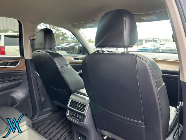 2025 Volkswagen Atlas SE 4MOTION w/Tech Pkg Sport Utility 4D - 23095499 - 23