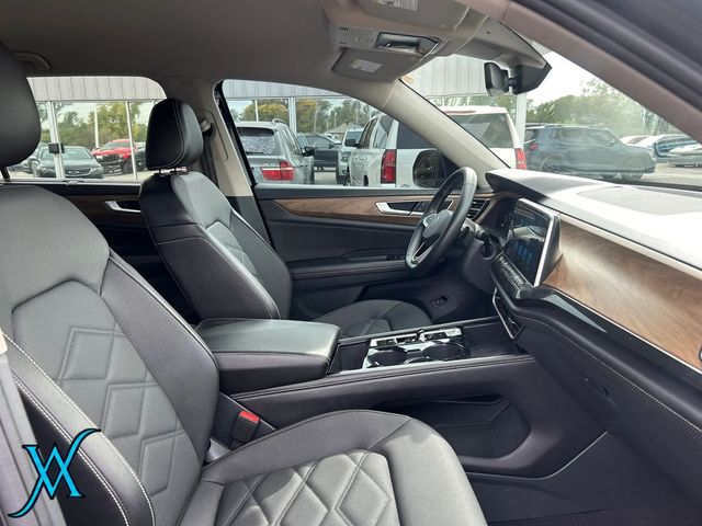 2025 Volkswagen Atlas SE 4MOTION w/Tech Pkg Sport Utility 4D - 23095499 - 26