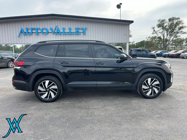 2025 Volkswagen Atlas SE 4MOTION w/Tech Pkg Sport Utility 4D - 23095499 - 7