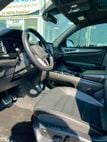 2025 Volkswagen Atlas Cross Sport 2.0T SEL R-Line Black 4MOTION - 23055949 - 15