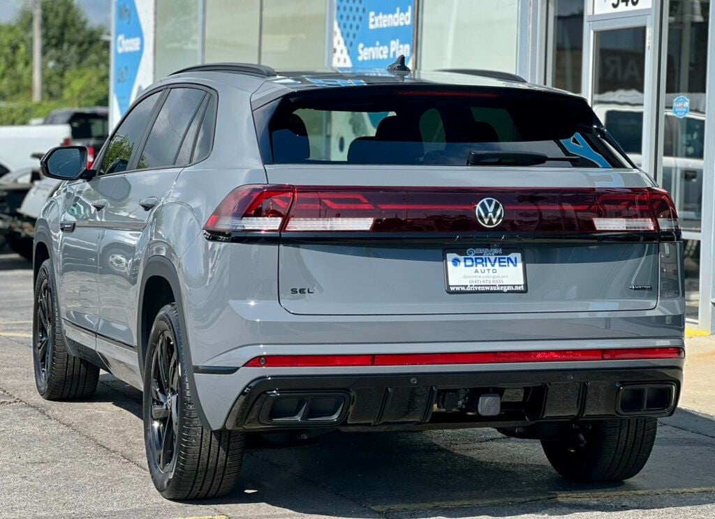 2025 Volkswagen Atlas Cross Sport 2.0T SEL R-Line Black 4MOTION - 23055949 - 2