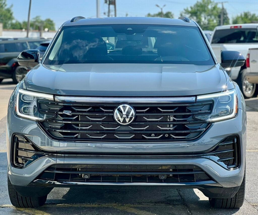 2025 Volkswagen Atlas Cross Sport 2.0T SEL R-Line Black 4MOTION - 23055949 - 6