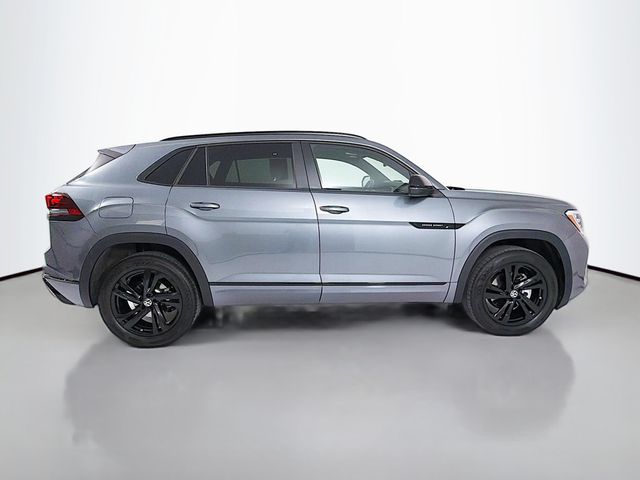 2025 Volkswagen Atlas Cross Sport 2.0T SEL R-Line Black 4MOTION - 22969703 - 7