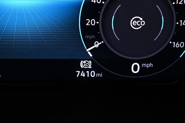 2025 Volkswagen Atlas Cross Sport 2.0T SE w/Technology - 22977848 - 11