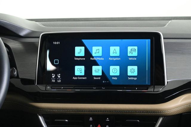 2025 Volkswagen Atlas Cross Sport 2.0T SE w/Technology - 22977848 - 12