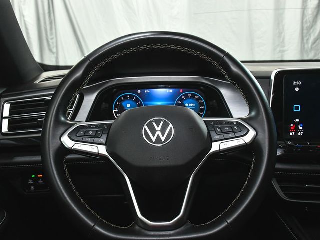 2025 Volkswagen Atlas Cross Sport 2.0T SE w/Technology - 23035758 - 32