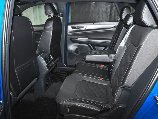 2025 Volkswagen Atlas Cross Sport 2.0T SE w/Technology - 23035758 - 47