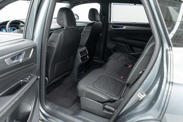 2025 Volkswagen Atlas Cross Sport 2.0T SE w/Technology 4MOTION - 22959415 - 26