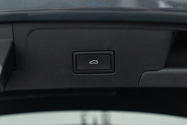 2025 Volkswagen Atlas Cross Sport 2.0T SE w/Technology 4MOTION - 22959415 - 29