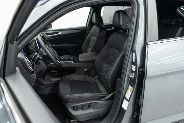 2025 Volkswagen Atlas Cross Sport 2.0T SE w/Technology 4MOTION - 22959415 - 8