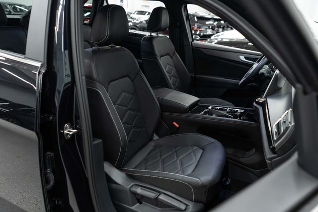 2025 Volkswagen Atlas Cross Sport 2.0T SE w/Technology 4MOTION - 22961191 - 9