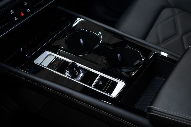 2025 Volkswagen Atlas Cross Sport 2.0T SE w/Technology 4MOTION - 22961191 - 16