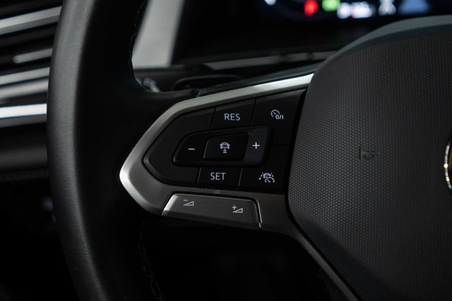 2025 Volkswagen Atlas Cross Sport 2.0T SE w/Technology 4MOTION - 22961191 - 19