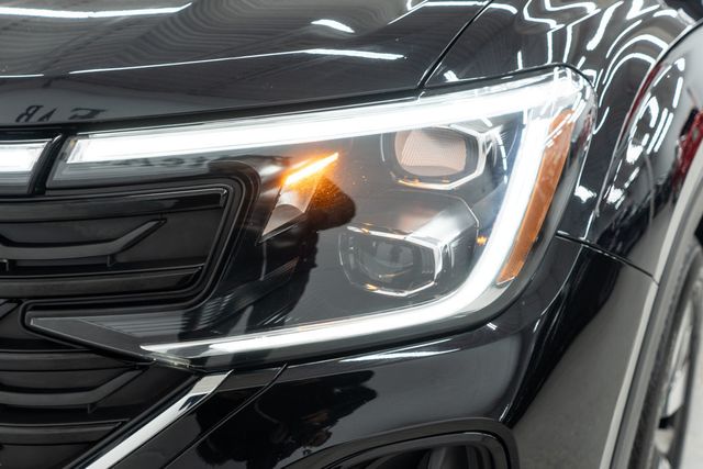 2025 Volkswagen Atlas Cross Sport 2.0T SE w/Technology 4MOTION - 22961191 - 40