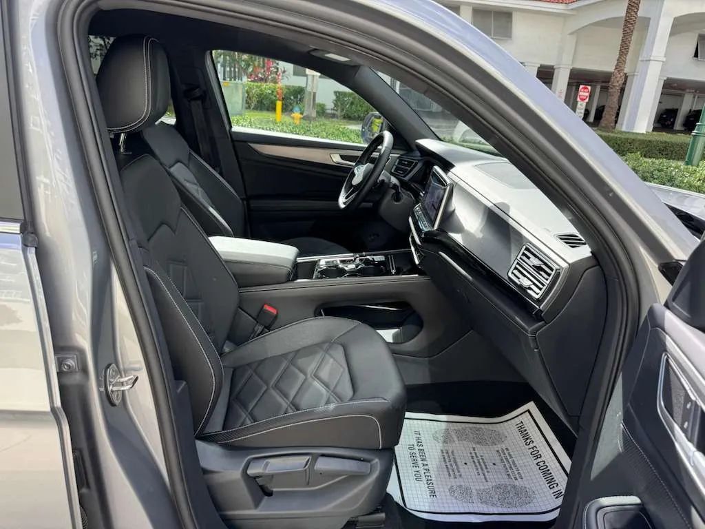 2025 Volkswagen Atlas Cross Sport 2.0T SE w/Technology FWD - 22954291 - 12