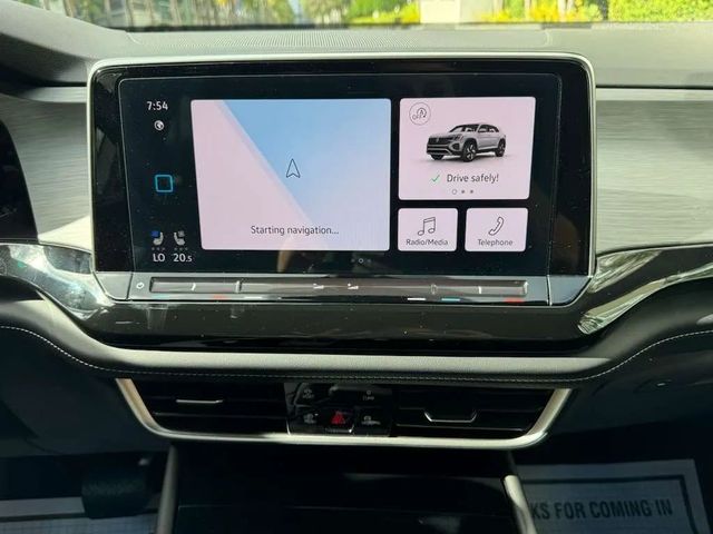 2025 Volkswagen Atlas Cross Sport 2.0T SE w/Technology FWD - 22954291 - 23