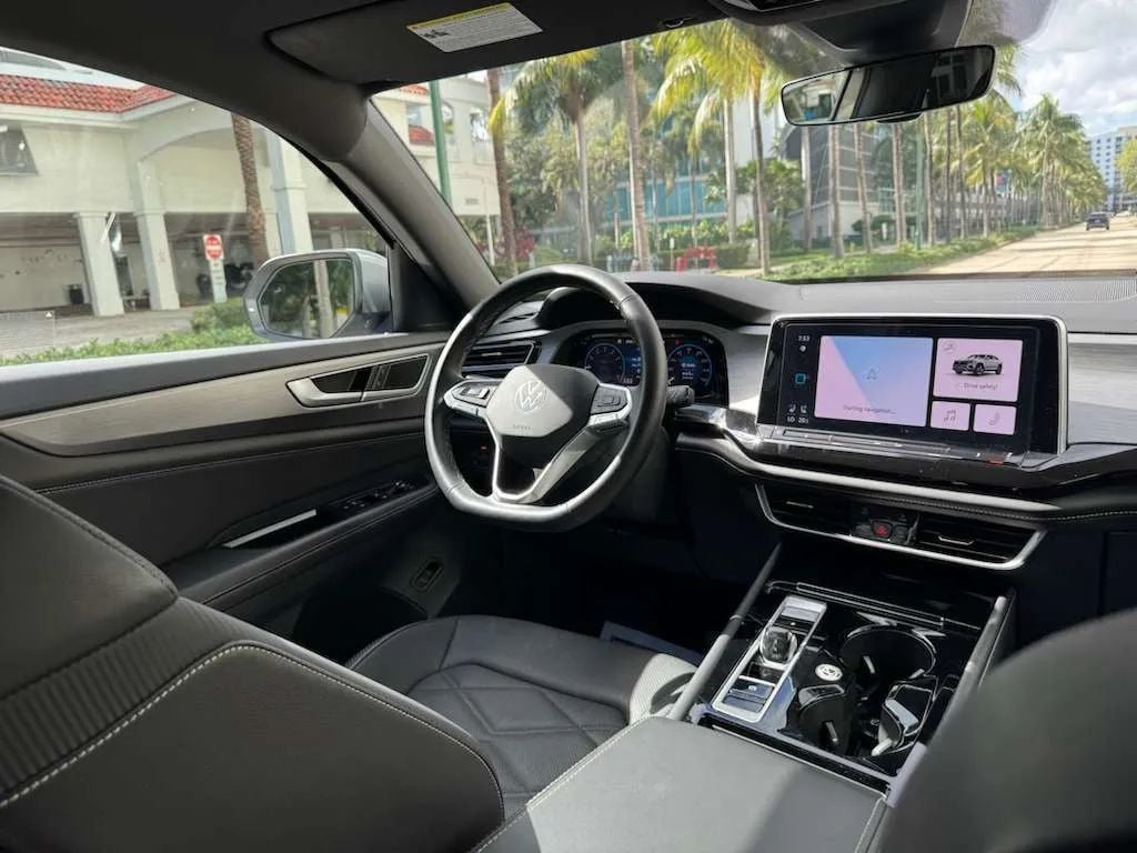 2025 Volkswagen Atlas Cross Sport 2.0T SE w/Technology FWD - 22954291 - 25