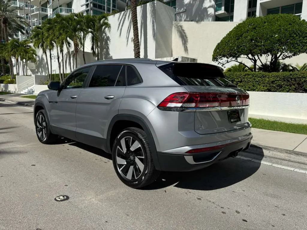 2025 Volkswagen Atlas Cross Sport 2.0T SE w/Technology FWD - 22954291 - 4