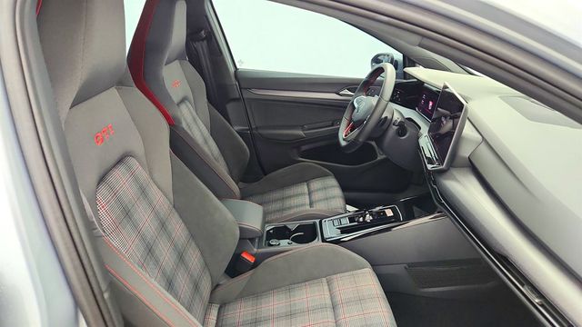 2025 Volkswagen Golf GTI 2.0T S DSG - 23010775 - 25