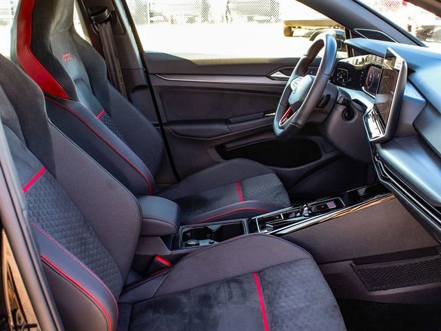 2025 Volkswagen Golf GTI 2.0T SE - 23076543 - 40
