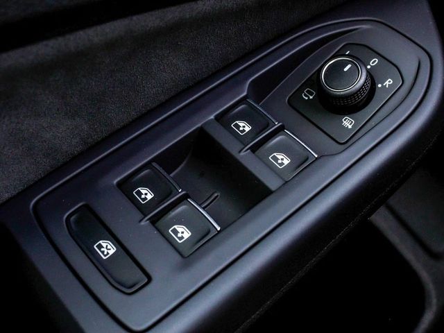 2025 Volkswagen Golf GTI 2.0T SE - 23076543 - 8